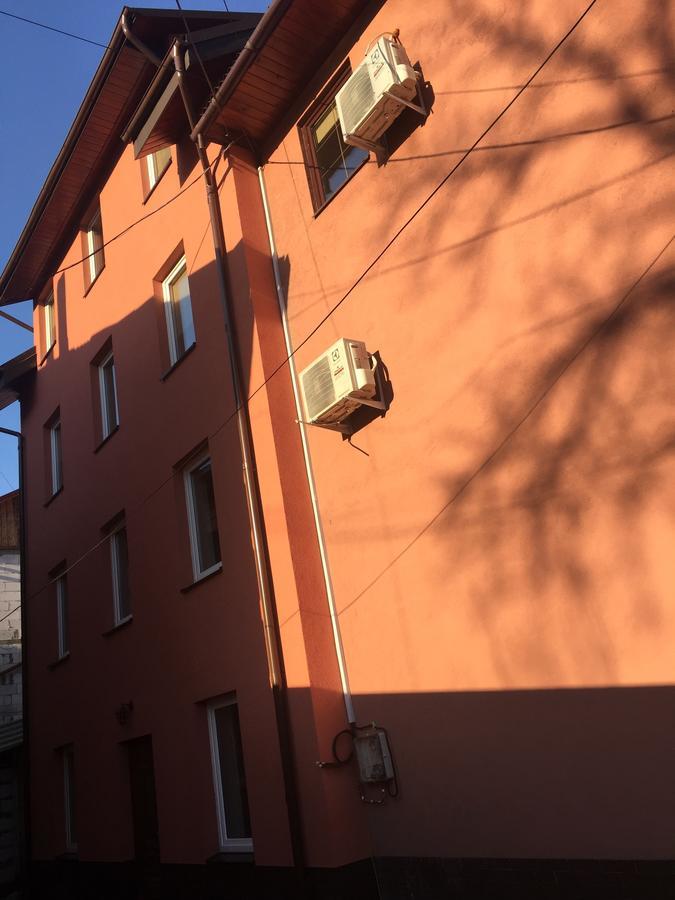 Mini-Hotel Megora Rachiv Exteriér fotografie